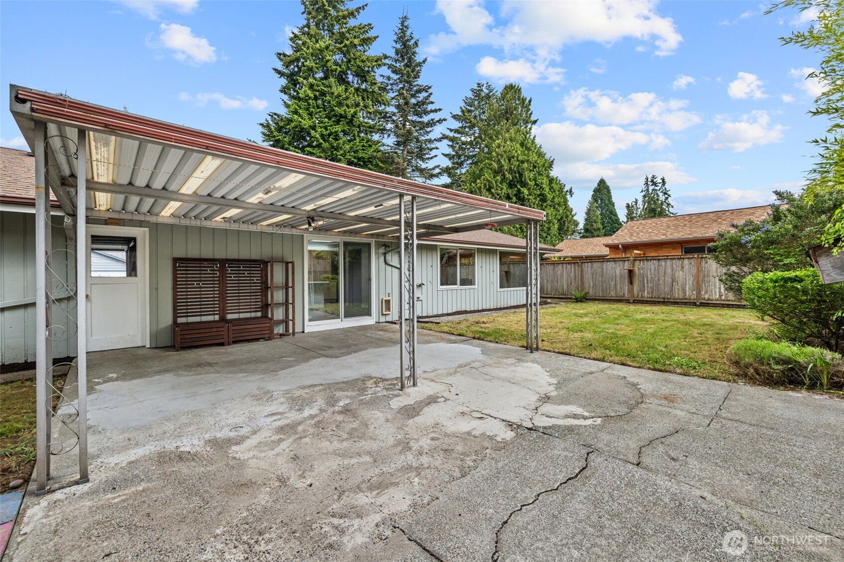 2157 N 122nd Street , Seattle, WA 98133