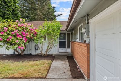 2157 N 122nd Street , Seattle, WA 98133 - Photo 3