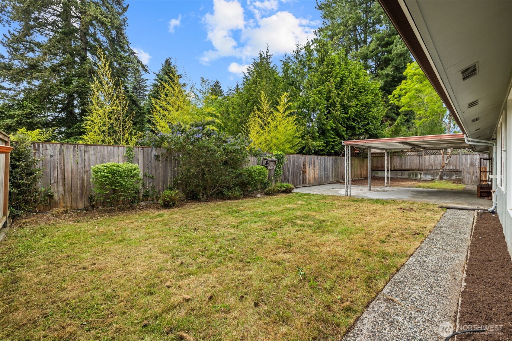2157 N 122nd Street , Seattle, WA 98133