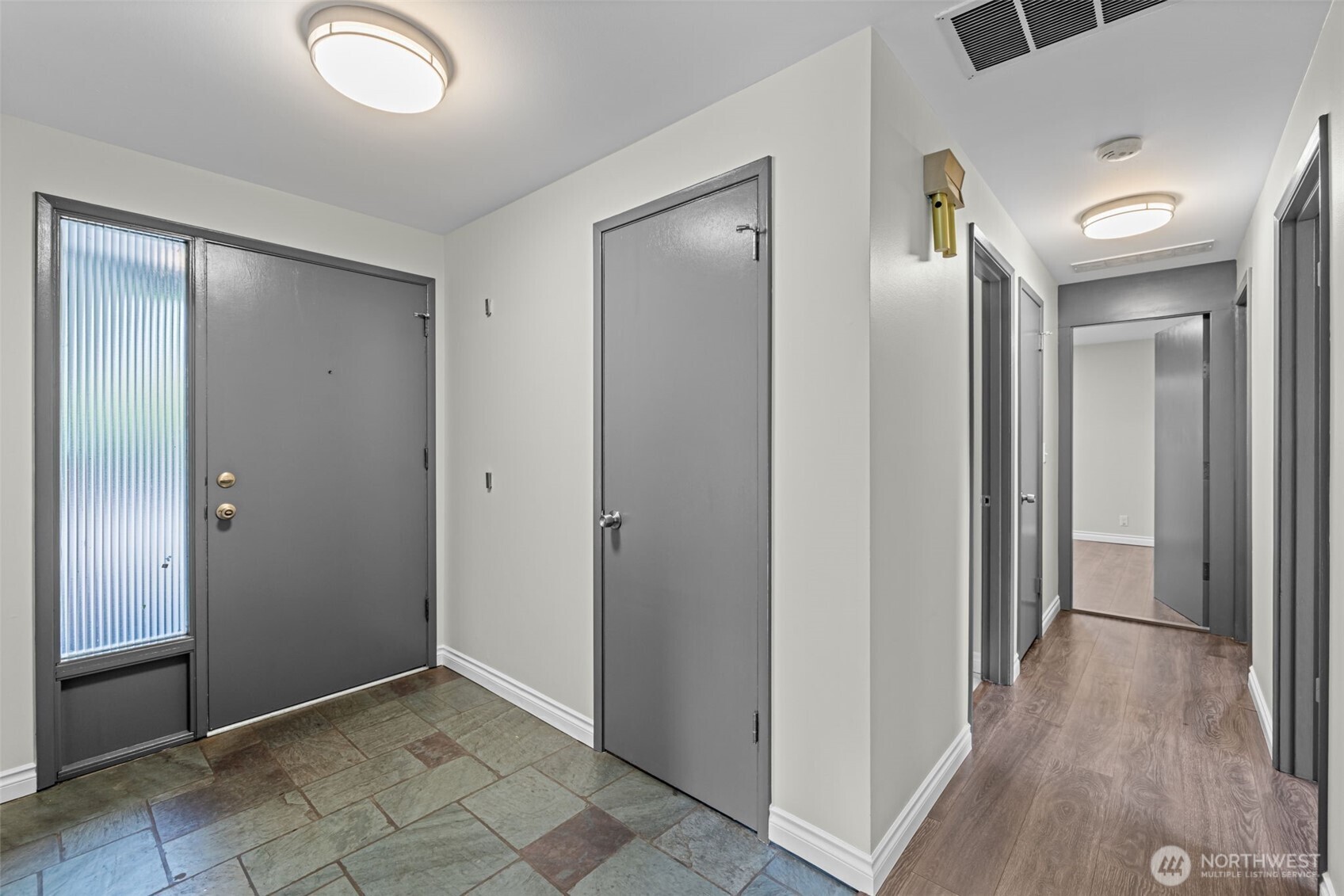 2157 N 122nd Street , Seattle, WA 98133