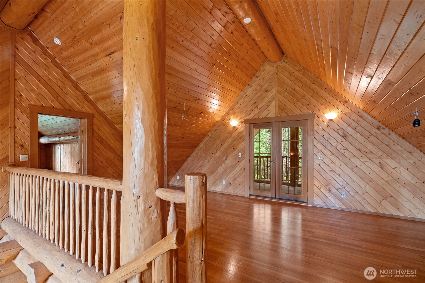 42323 22nd Avenue E, Eatonville, WA 98328