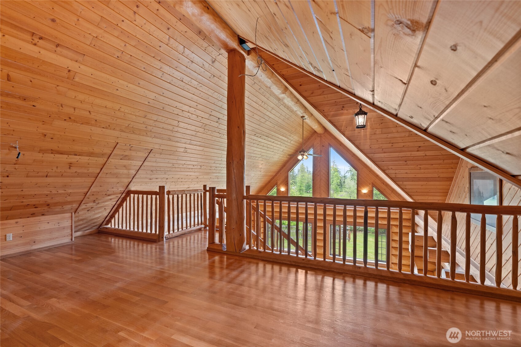 42323 22nd Avenue E, Eatonville, WA 98328