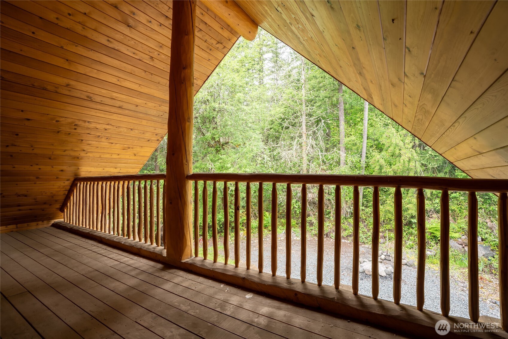 42323 22nd Avenue E, Eatonville, WA 98328