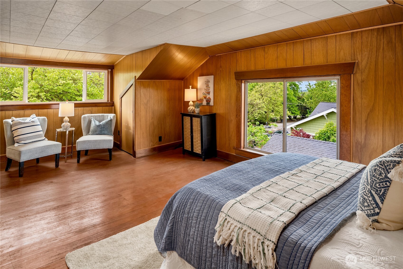 1716 N 43rd Street , Seattle, WA 98103