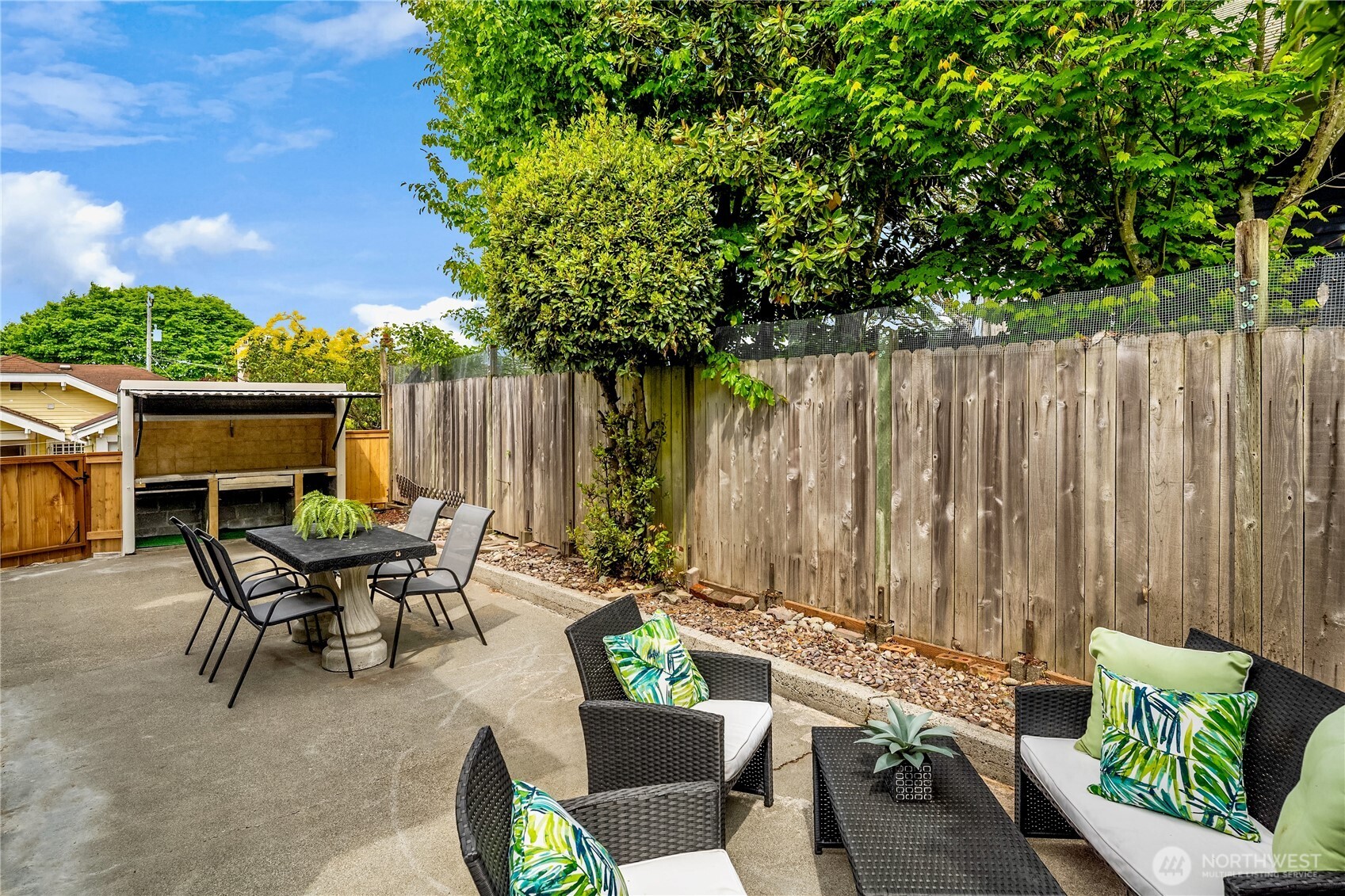 1716 N 43rd Street , Seattle, WA 98103