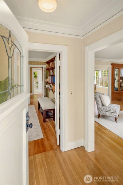 1716 N 43rd Street , Seattle, WA 98103 - Photo 3