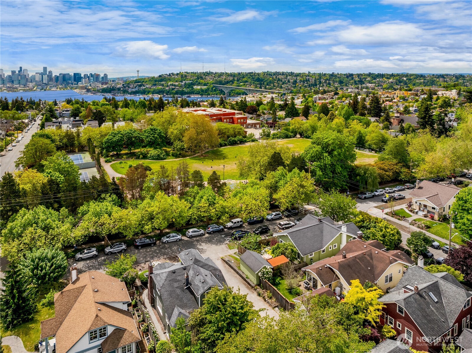 1716 N 43rd Street , Seattle, WA 98103