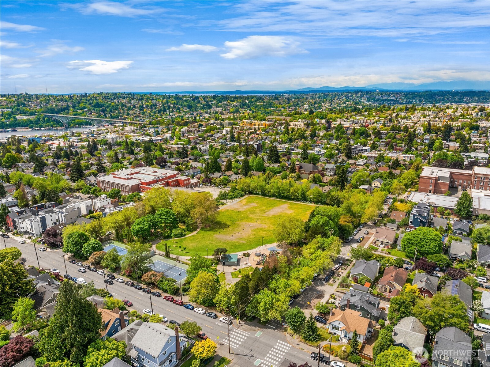 1716 N 43rd Street , Seattle, WA 98103