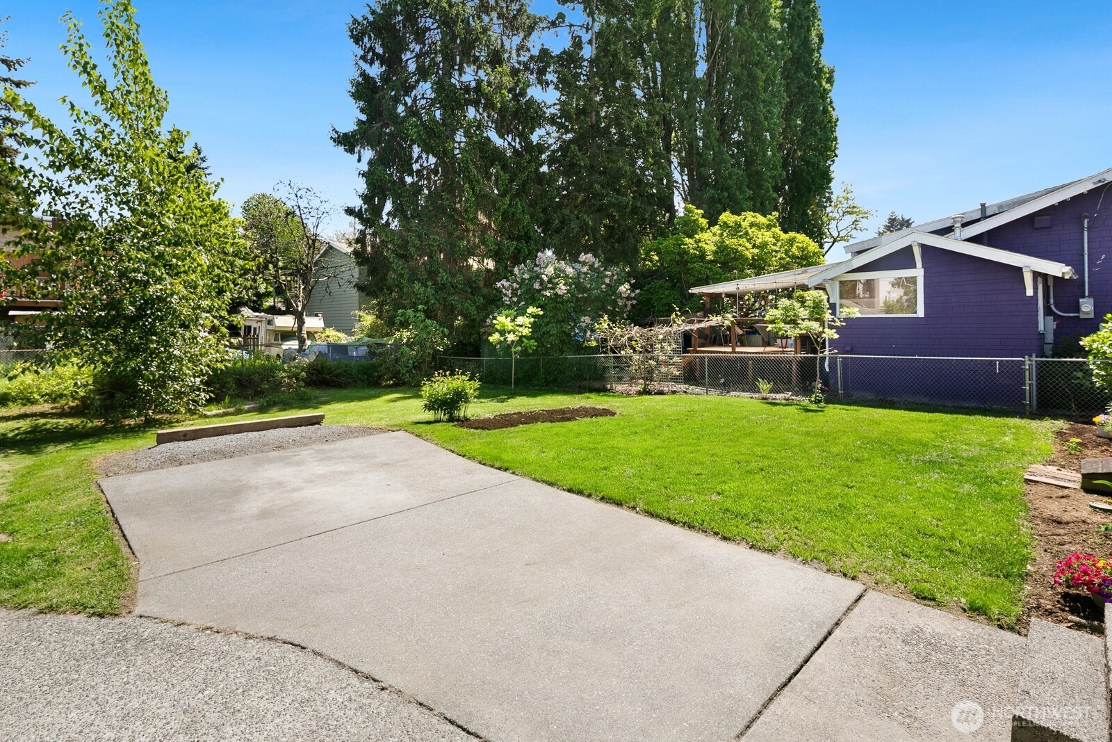 9032 15th Avenue SW, Seattle, WA 98106