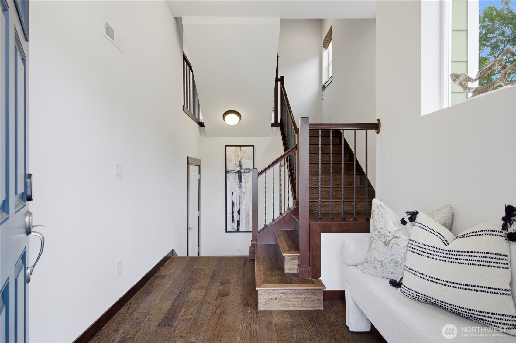 8400 169th Place NE #102, Redmond, WA 98052