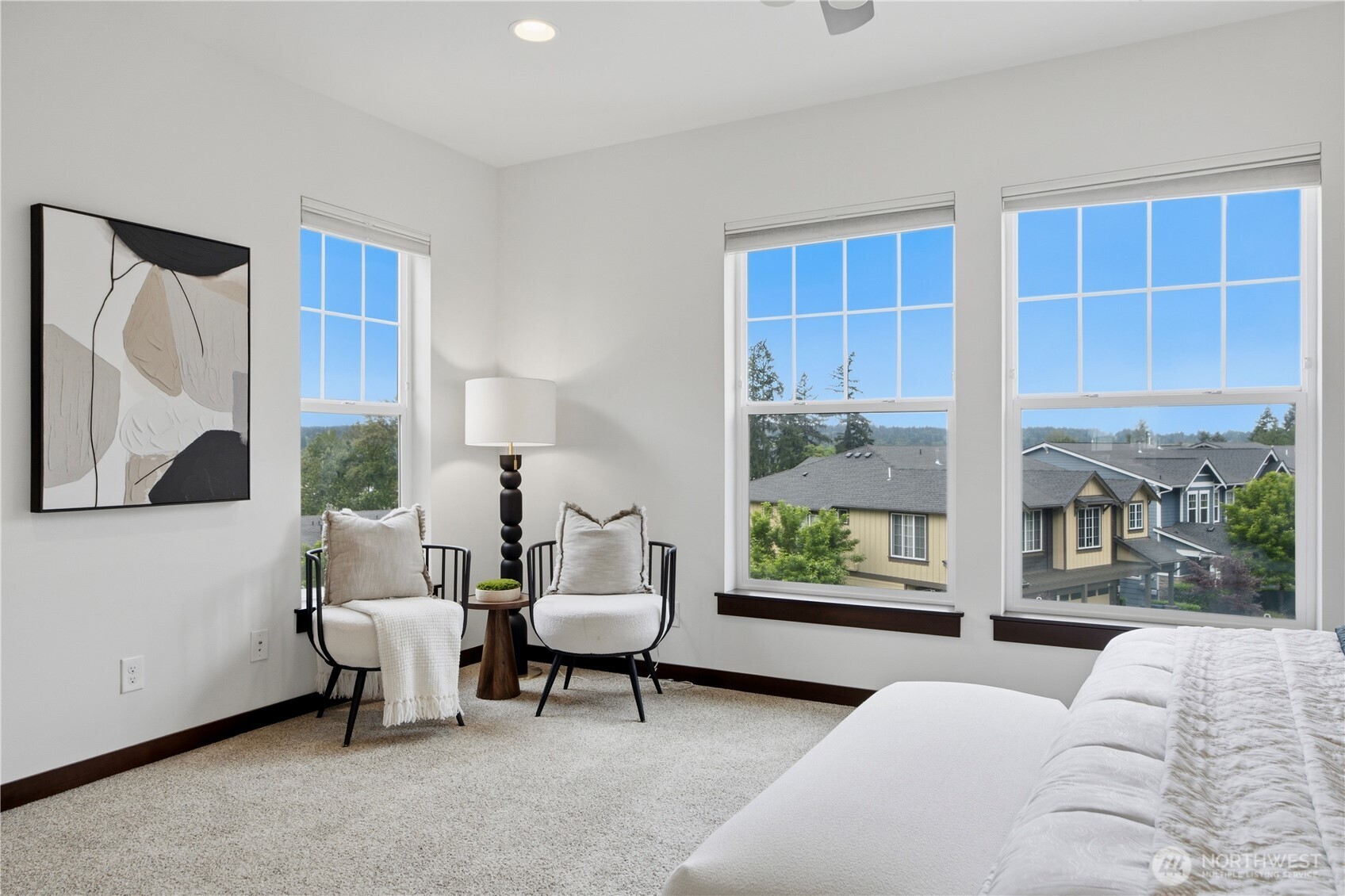 8400 169th Place NE #102, Redmond, WA 98052