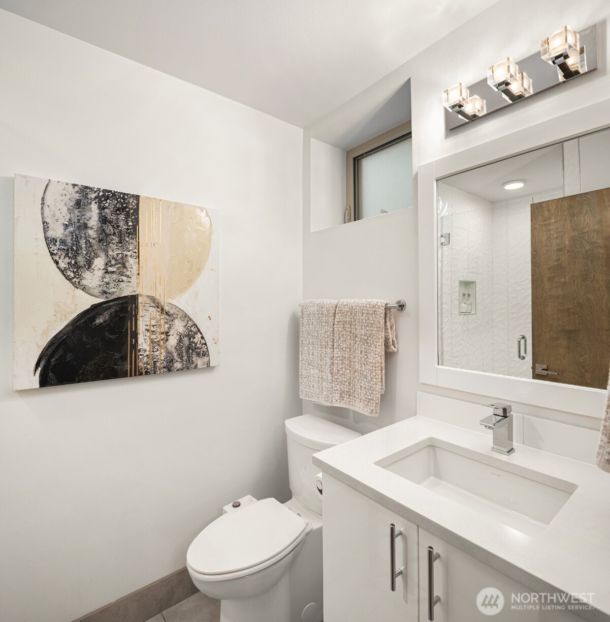 1935 B 7th Avenue W, Seattle, WA 98119