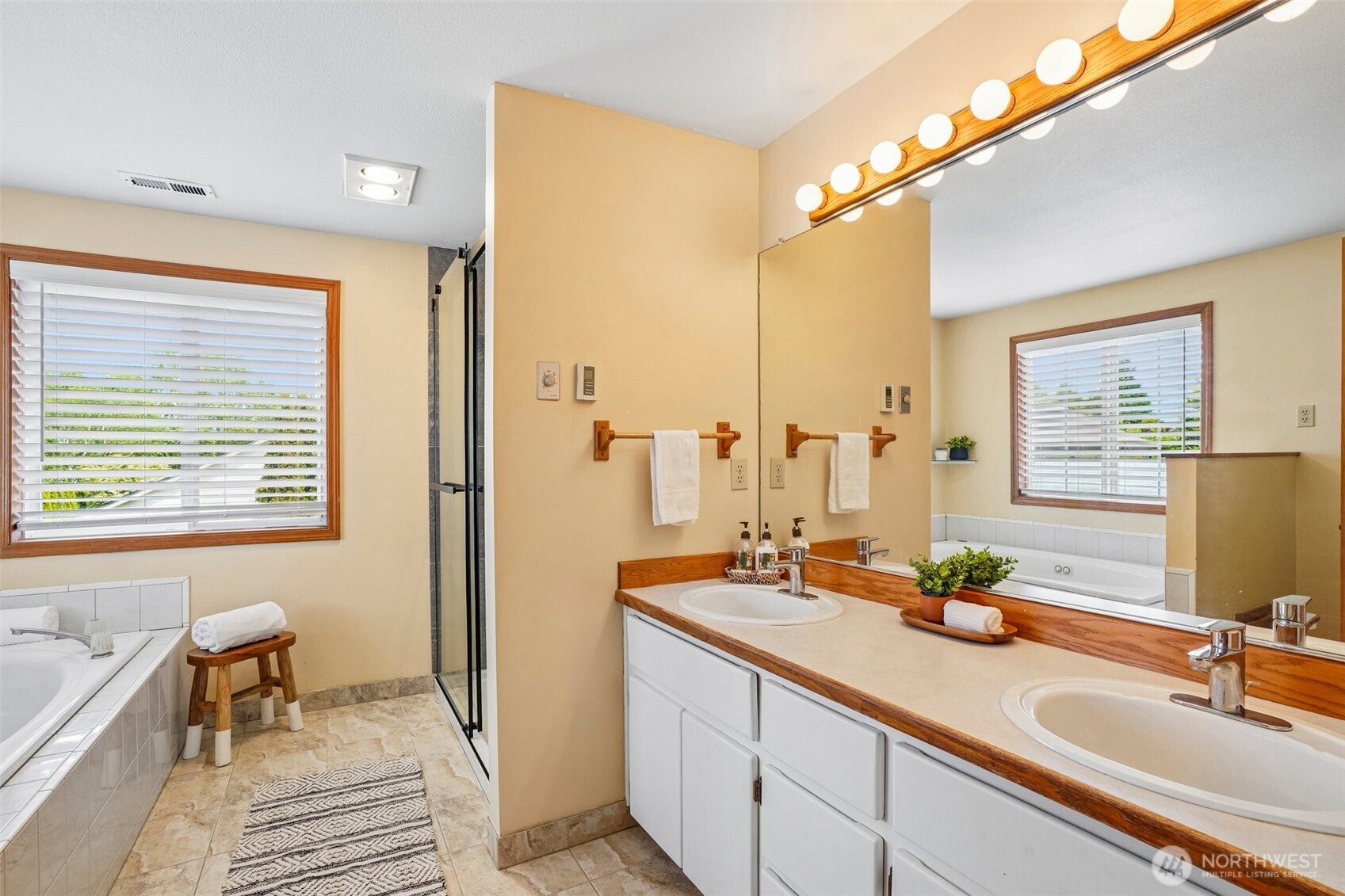 11309 NW 8th Court , Vancouver, WA 98685