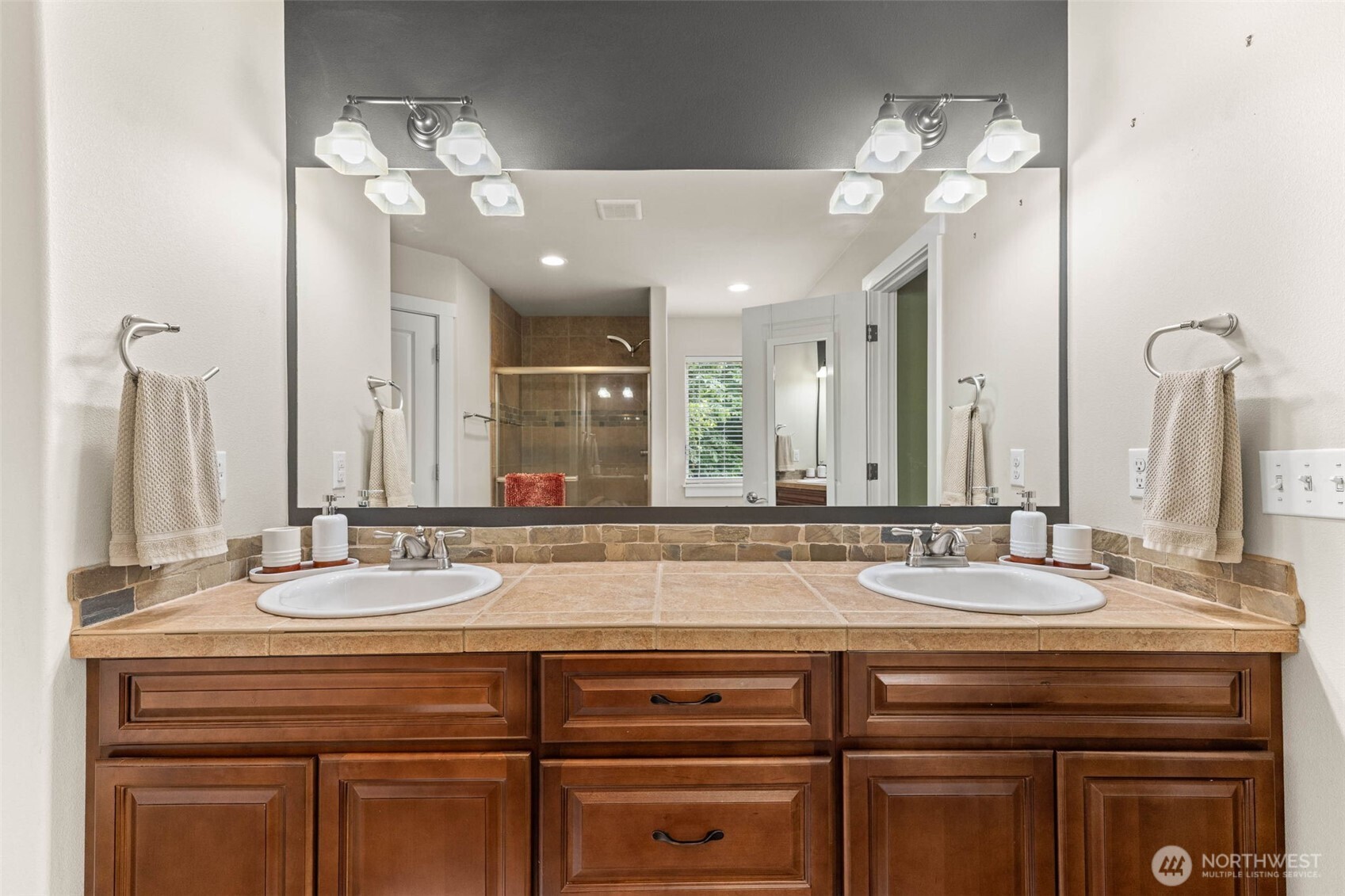 5337 Racca Drive SE, Olympia, WA 98513