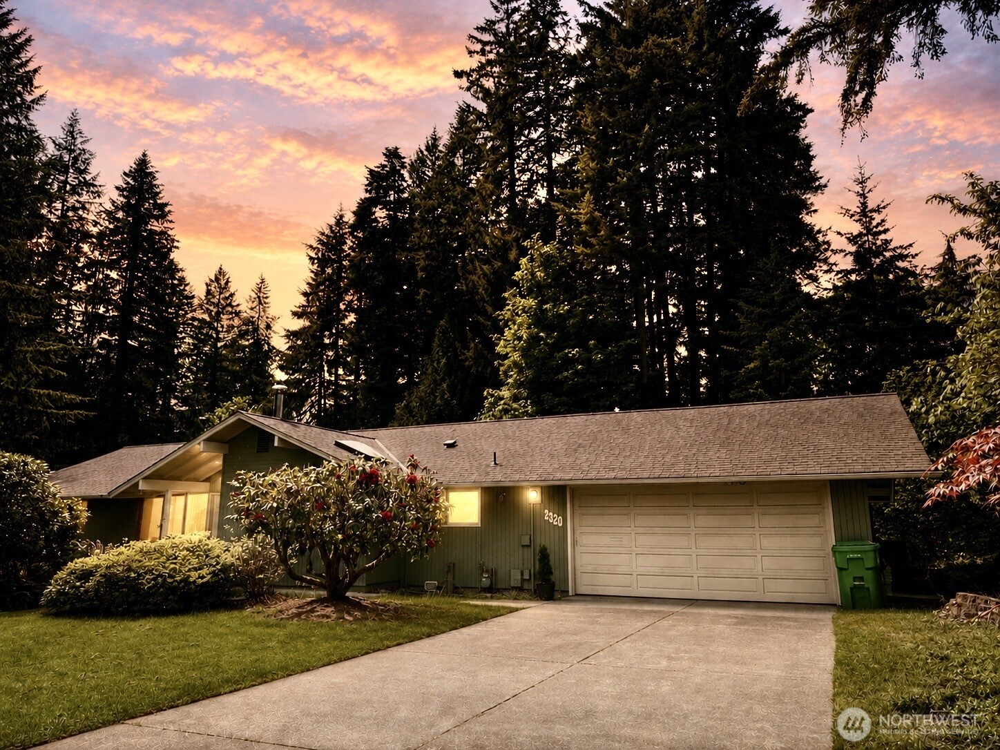 2320 Lakemoor Drive SW, Olympia, WA 98512