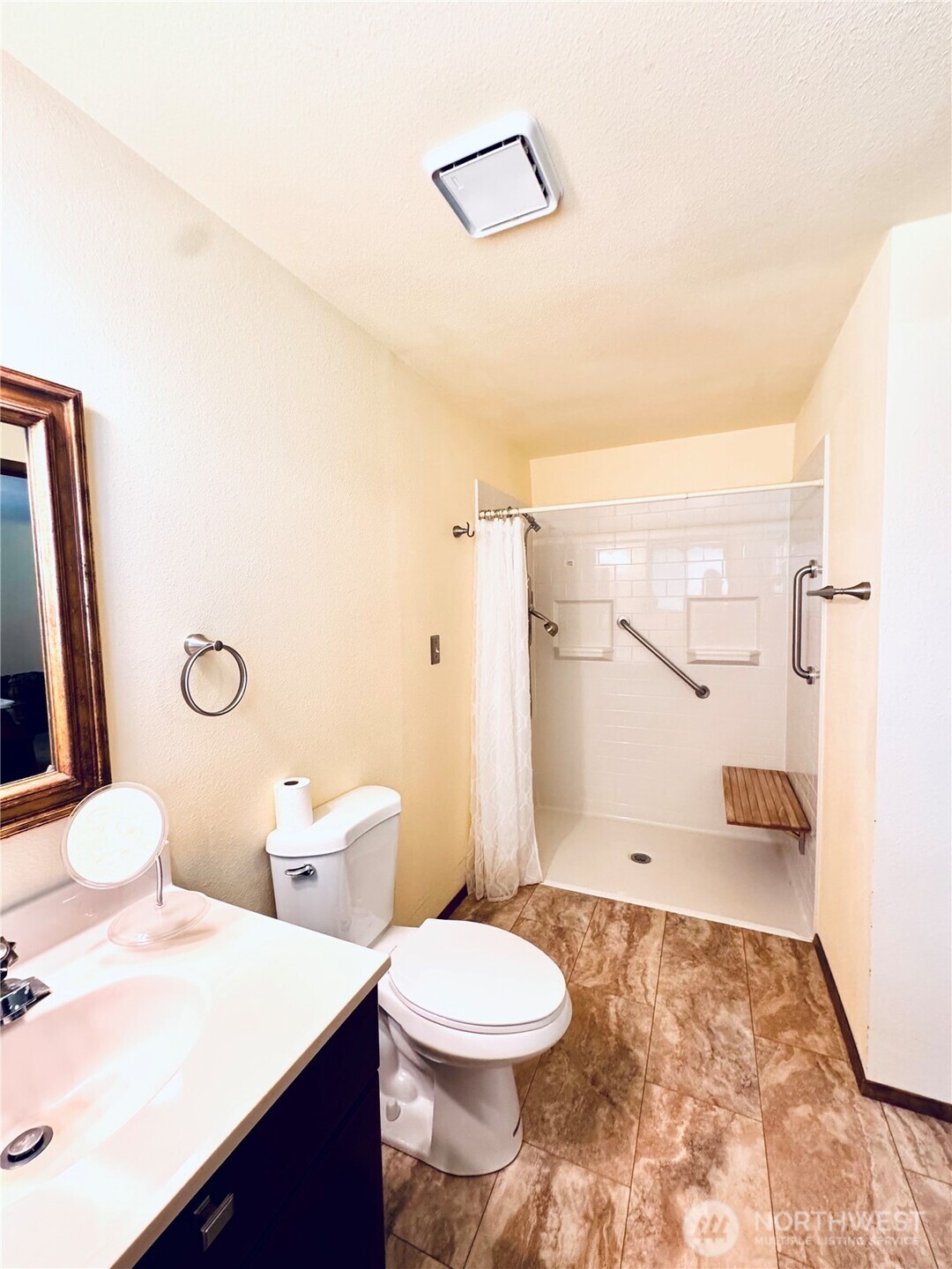 2320 Lakemoor Drive SW, Olympia, WA 98512