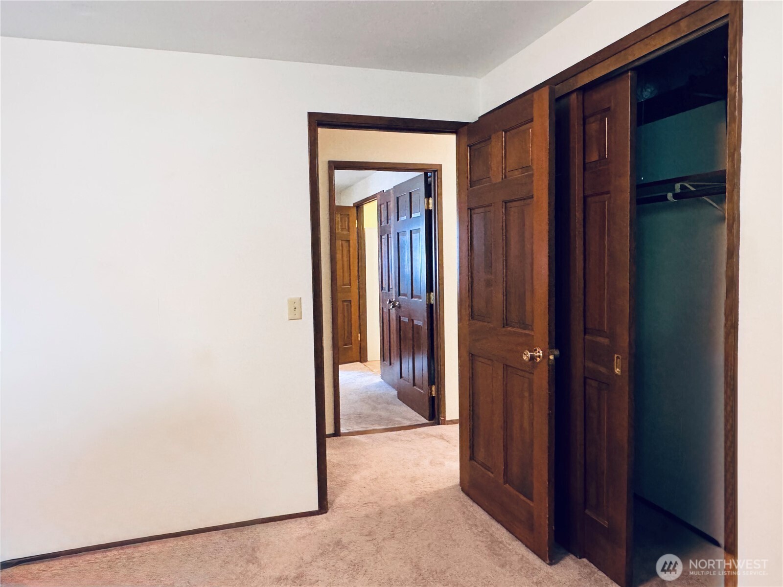 2320 Lakemoor Drive SW, Olympia, WA 98512
