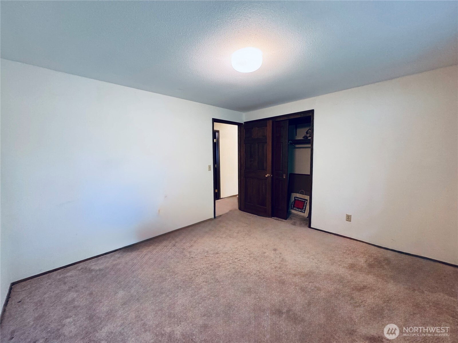 2320 Lakemoor Drive SW, Olympia, WA 98512