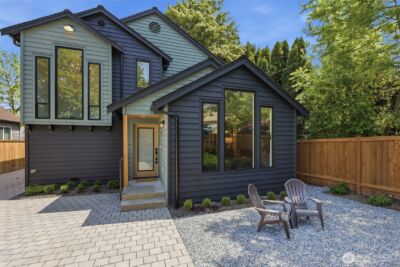 12562 17th Avenue NE, Seattle, WA 98125 - Photo 1