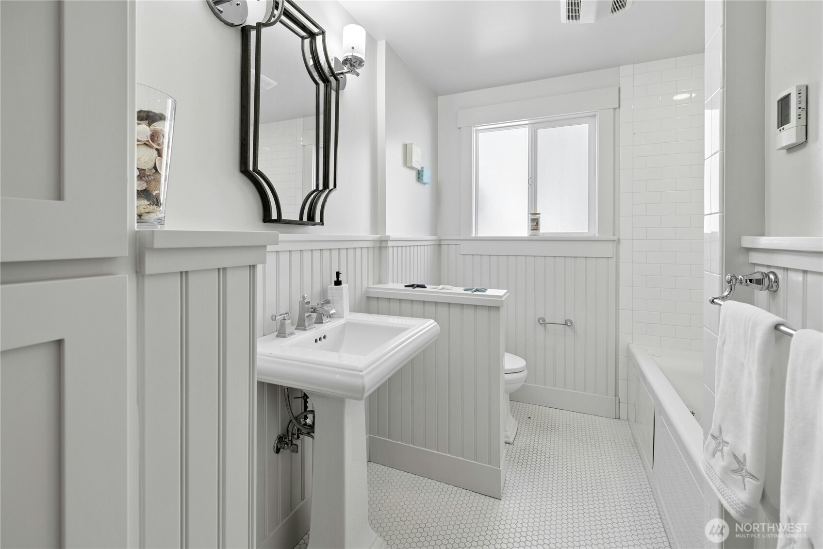 15628 Point Monroe Drive NE, Bainbridge Island, WA 98110