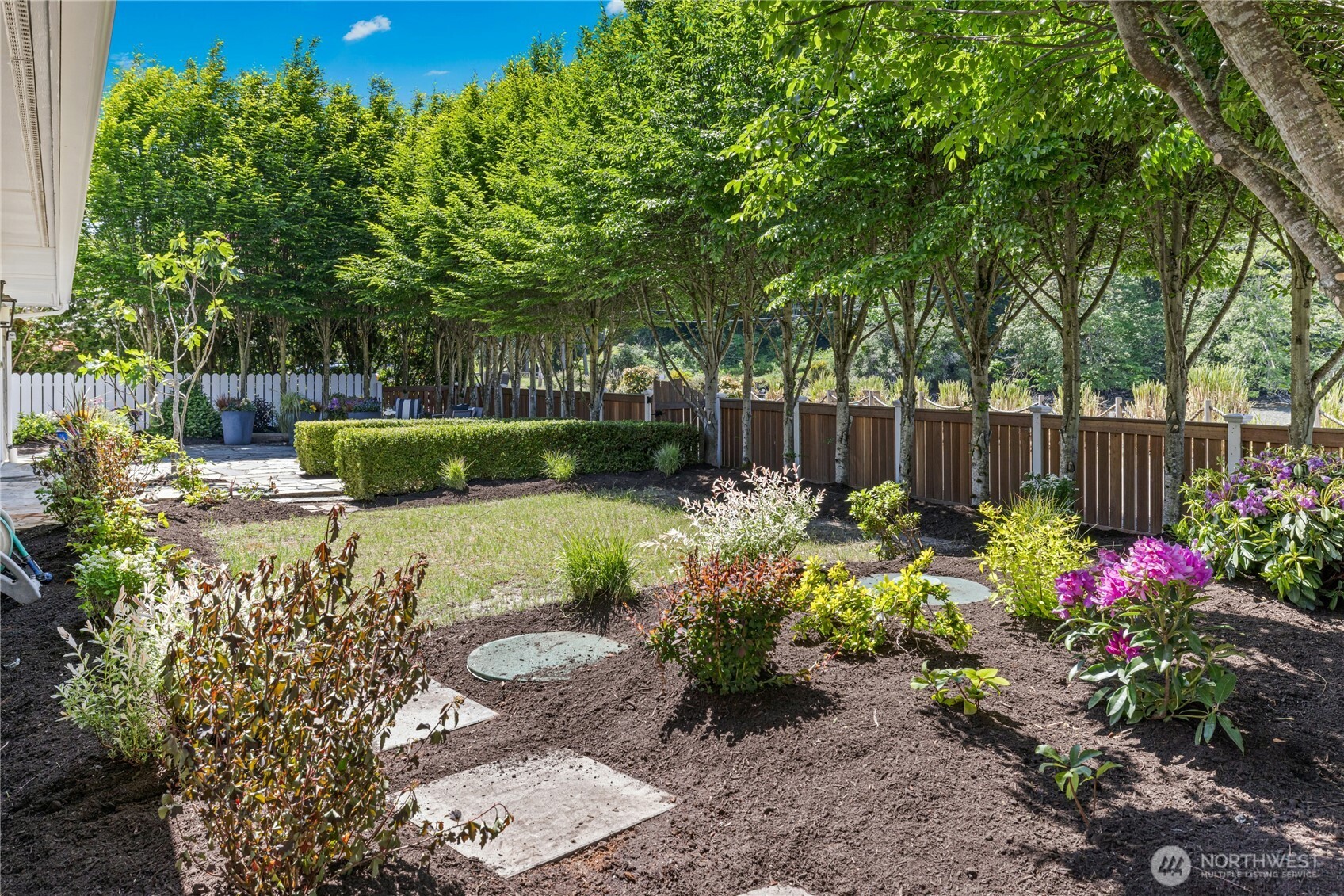 15628 Point Monroe Drive NE, Bainbridge Island, WA 98110