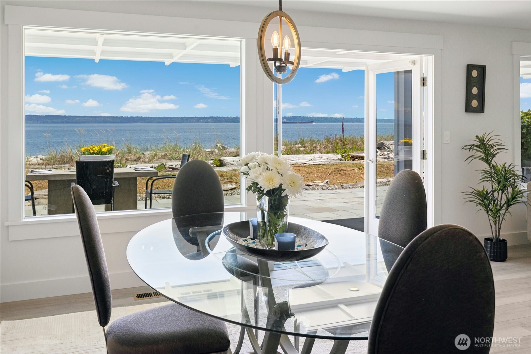 15628 Point Monroe Drive NE, Bainbridge Island, WA 98110