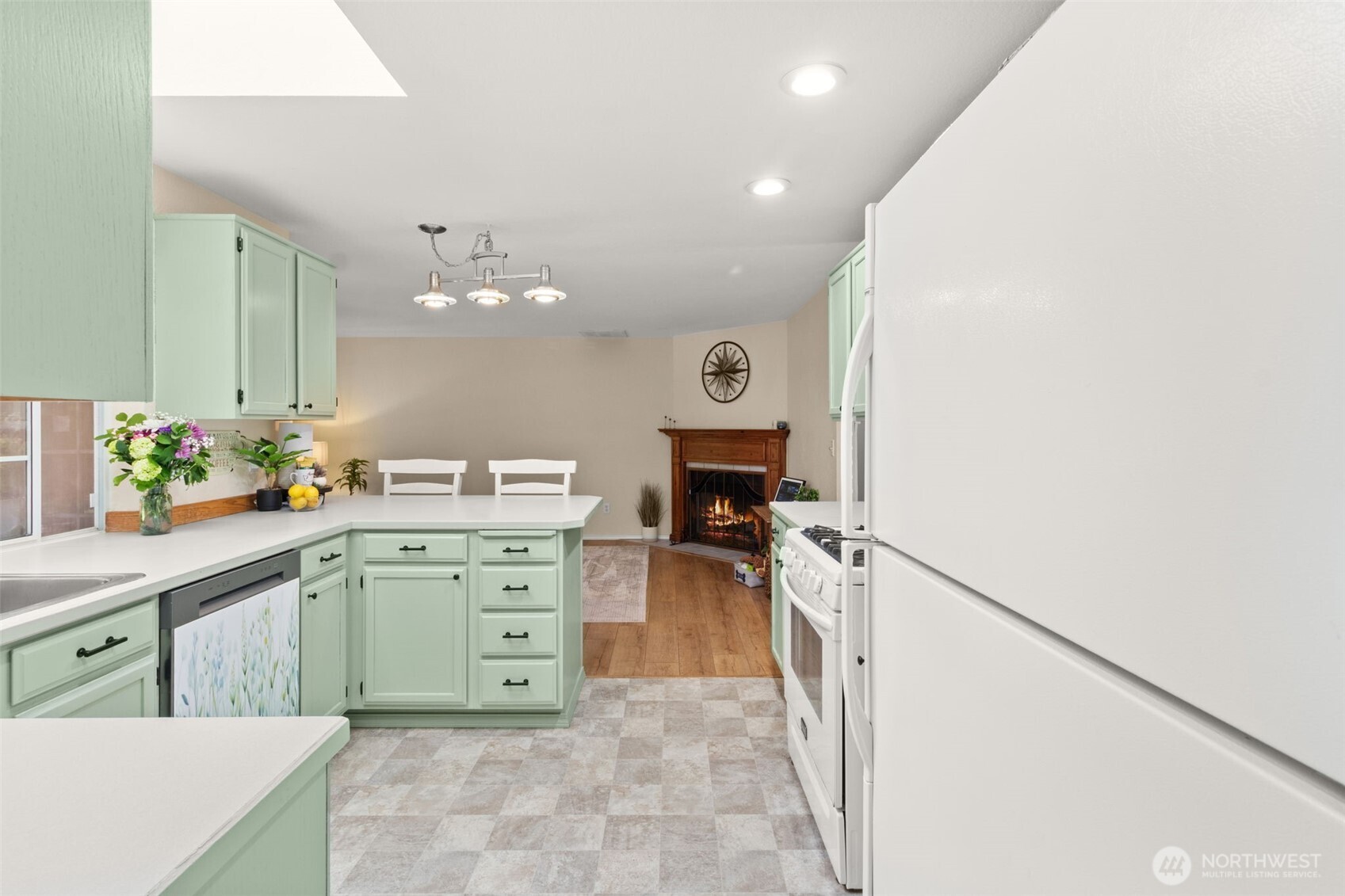 5821 Winnwood Drive SE, Olympia, WA 98513
