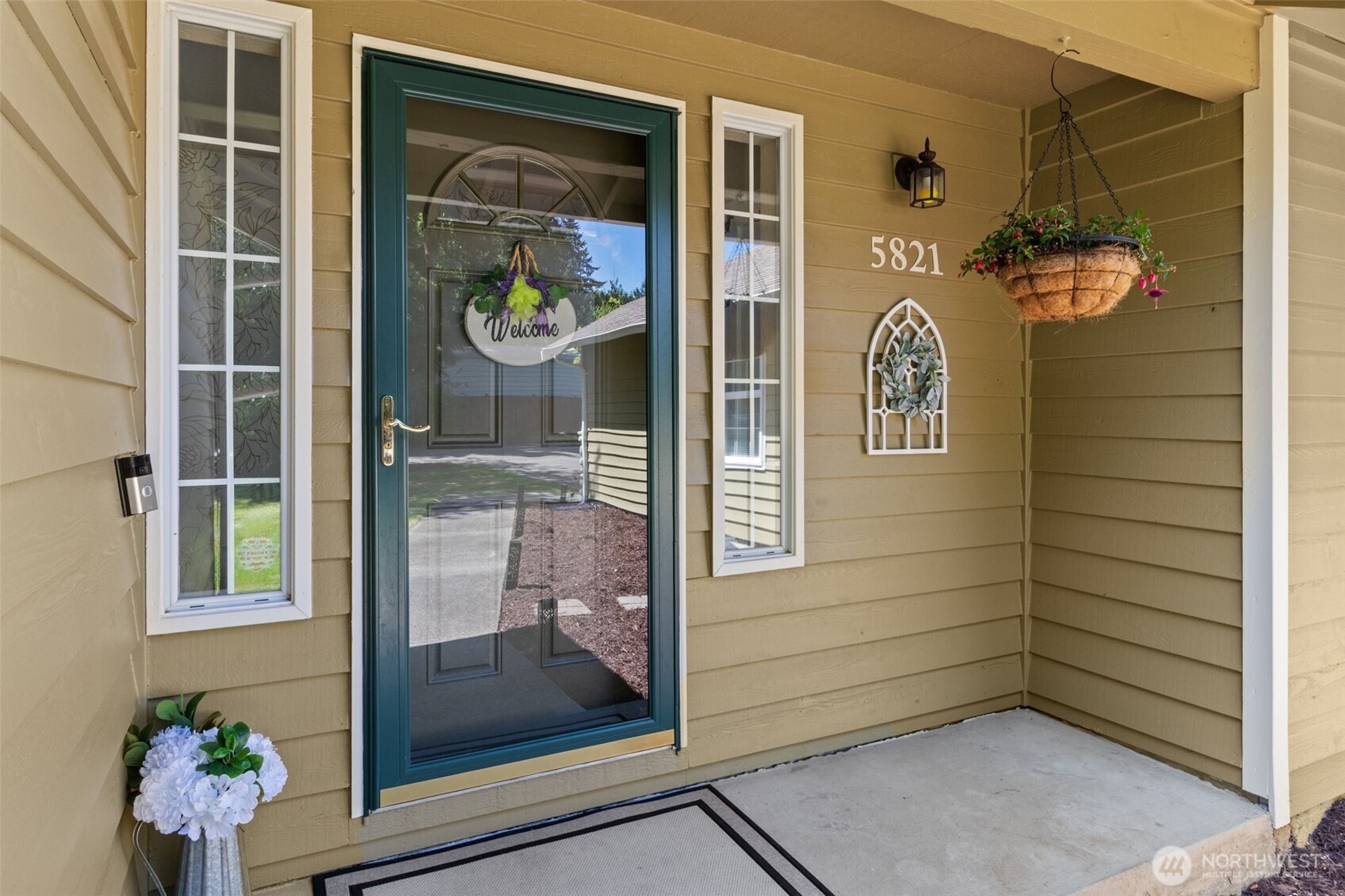 5821 Winnwood Drive SE, Olympia, WA 98513