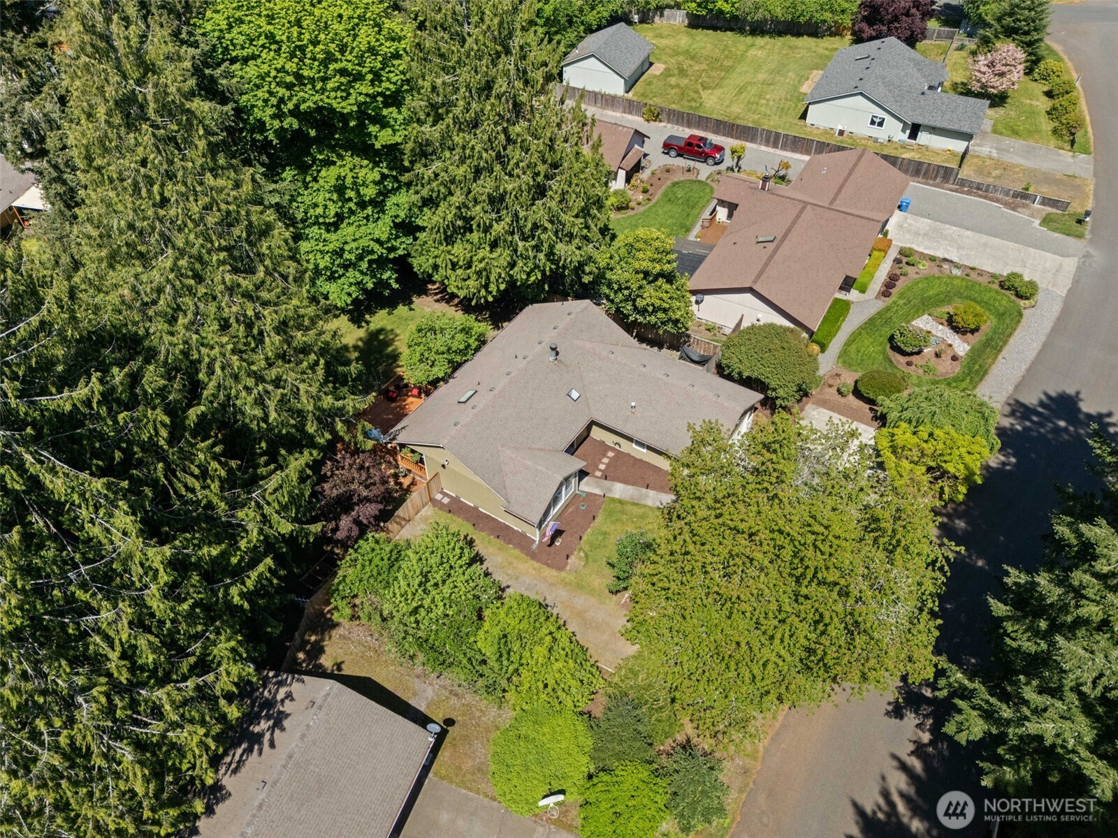 5821 Winnwood Drive SE, Olympia, WA 98513