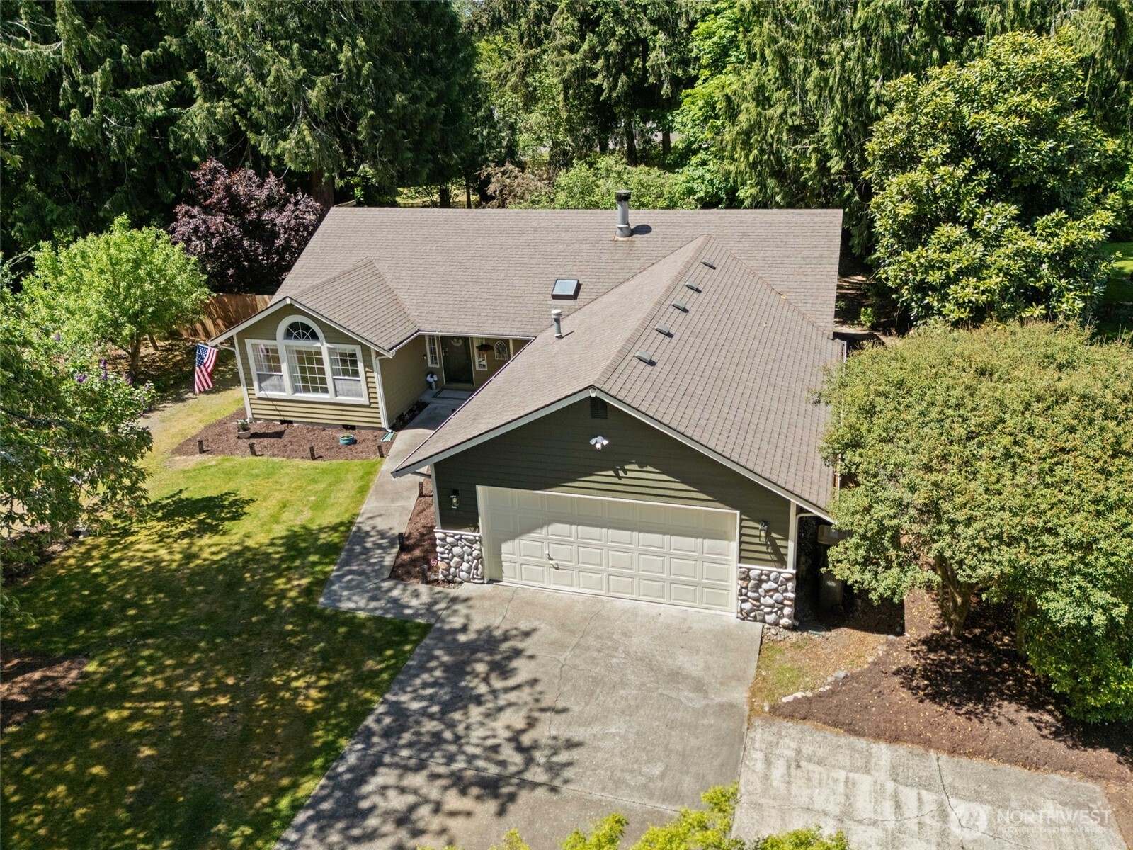 5821 Winnwood Drive SE, Olympia, WA 98513