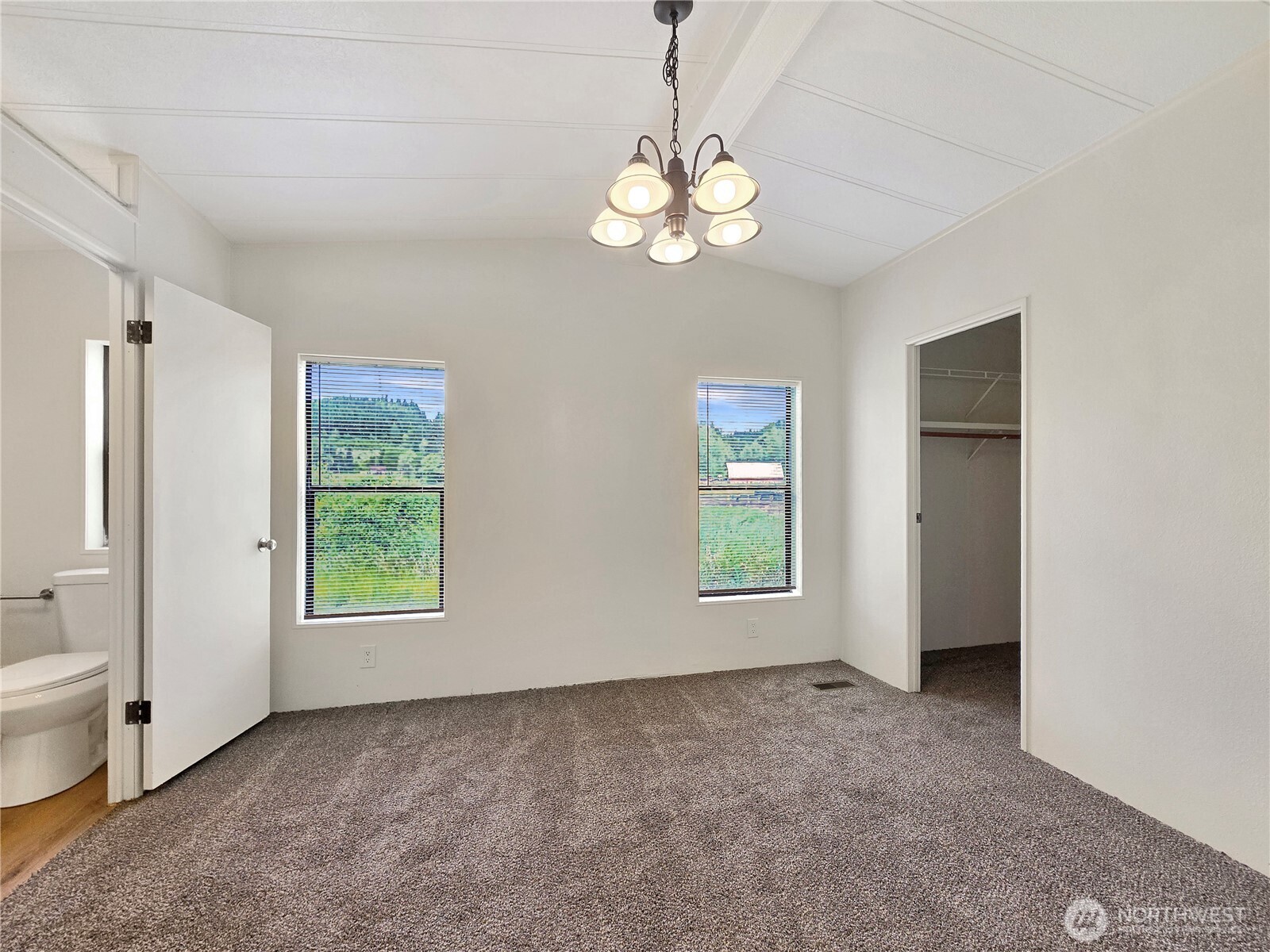 100 Heidger Lane , Centralia, WA 98531