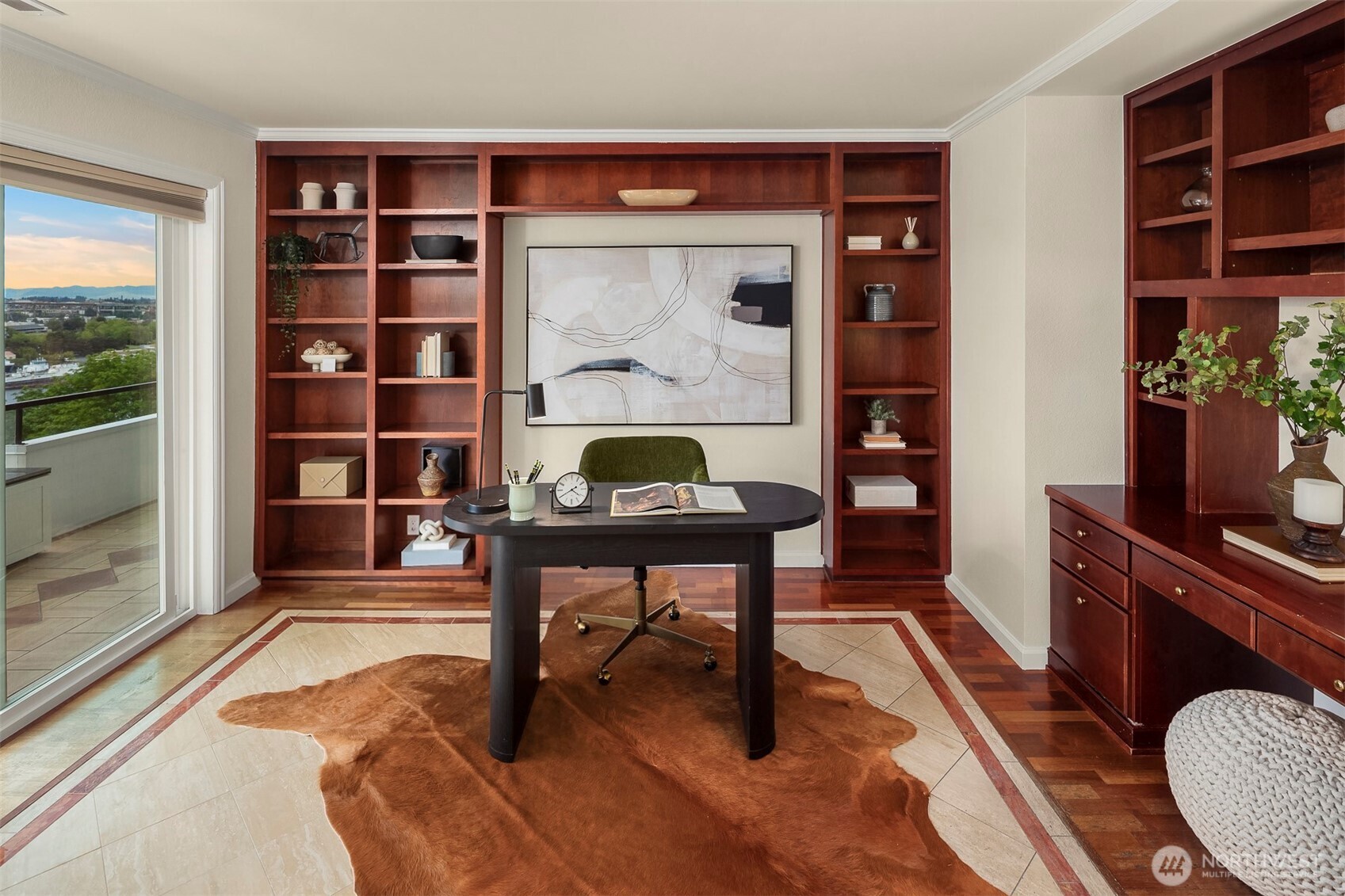 2565 Dexter Avenue N #303, Seattle, WA 98109