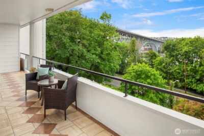 2565 Dexter Avenue N #303, Seattle, WA 98109 - Photo 13
