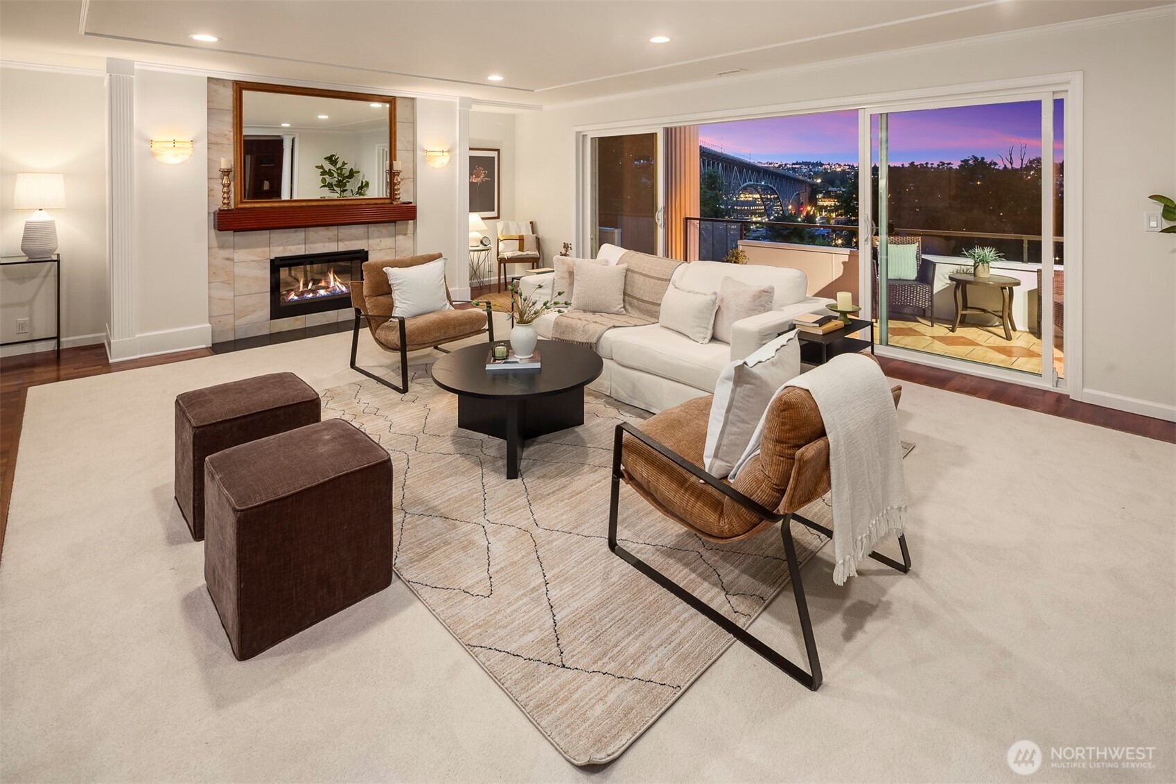 2565 Dexter Avenue N #303, Seattle, WA 98109