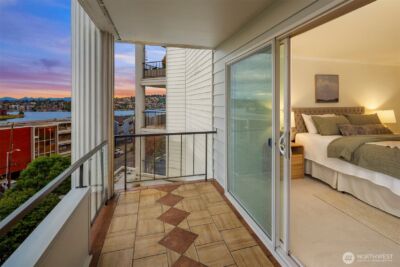 2565 Dexter Avenue N #303, Seattle, WA 98109 - Photo 28