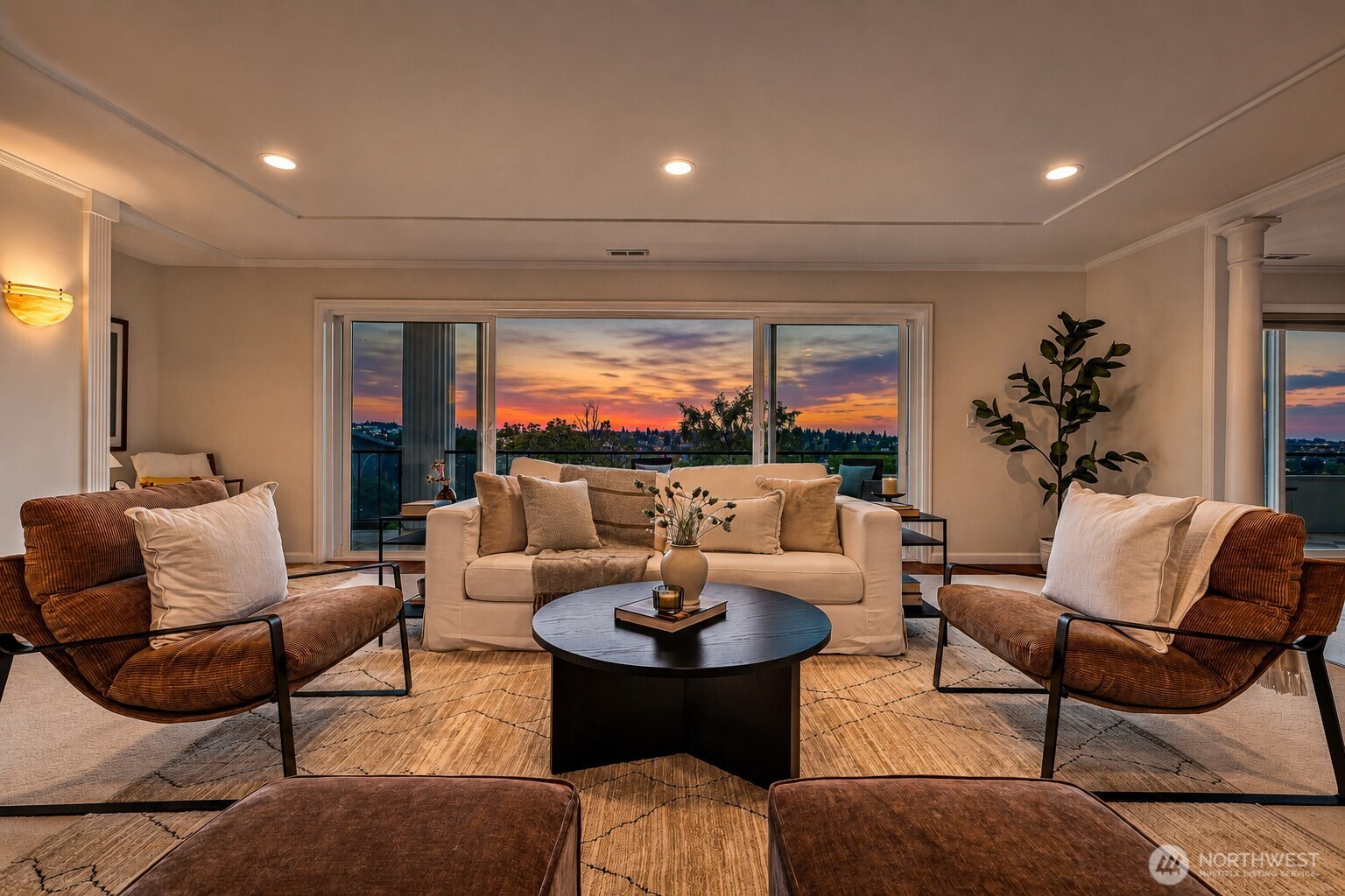 2565 Dexter Avenue N #303, Seattle, WA 98109