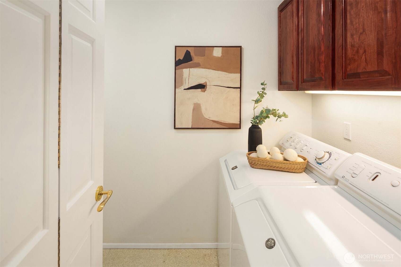 2565 Dexter Avenue N #303, Seattle, WA 98109