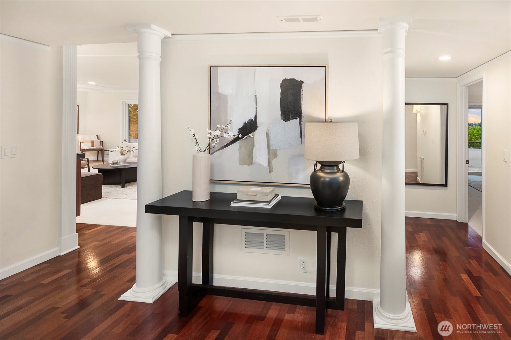 2565 Dexter Avenue N #303, Seattle, WA 98109