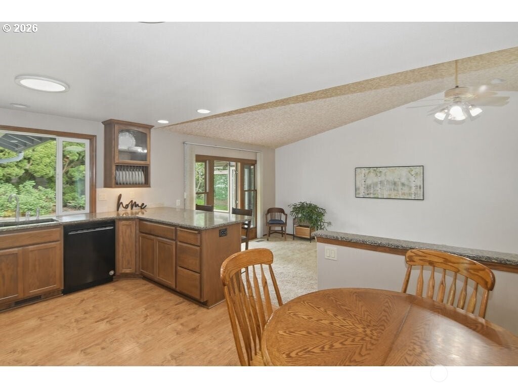 1017 NW 121 Street , Vancouver, WA 98685