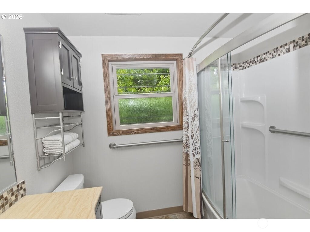 1017 NW 121 Street , Vancouver, WA 98685