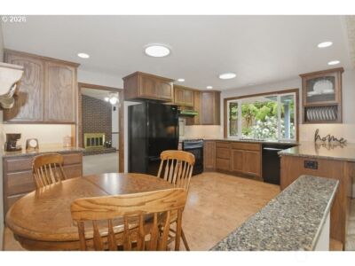 1017 NW 121 Street , Vancouver, WA 98685 - Photo 9