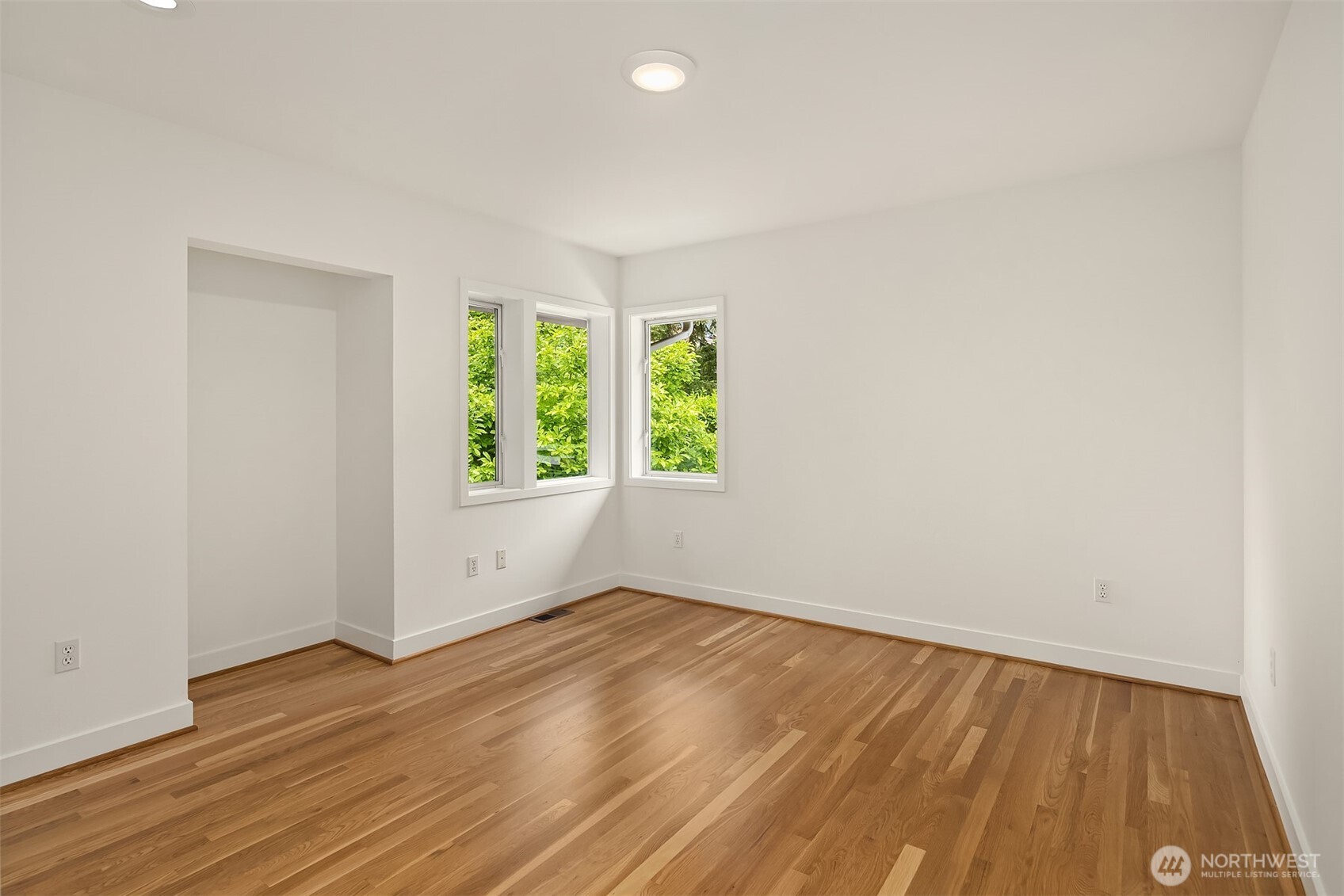 3815 NE 60th Street , Seattle, WA 98115