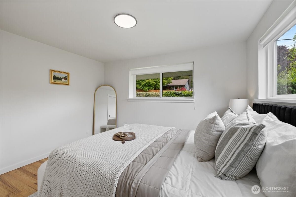 2701 NE 110th Street #A, Seattle, WA 98125