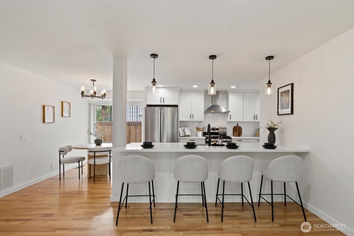 2701 NE 110th Street #A, Seattle, WA 98125