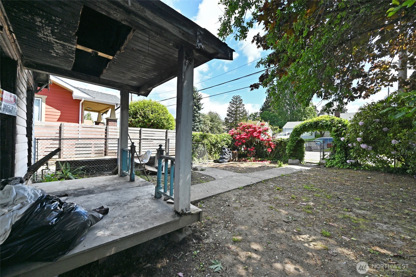 8145 16th Avenue SW, Seattle, WA 98106