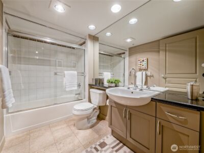 2929 1St Avenue #207, Seattle, WA 98121 - Photo 12