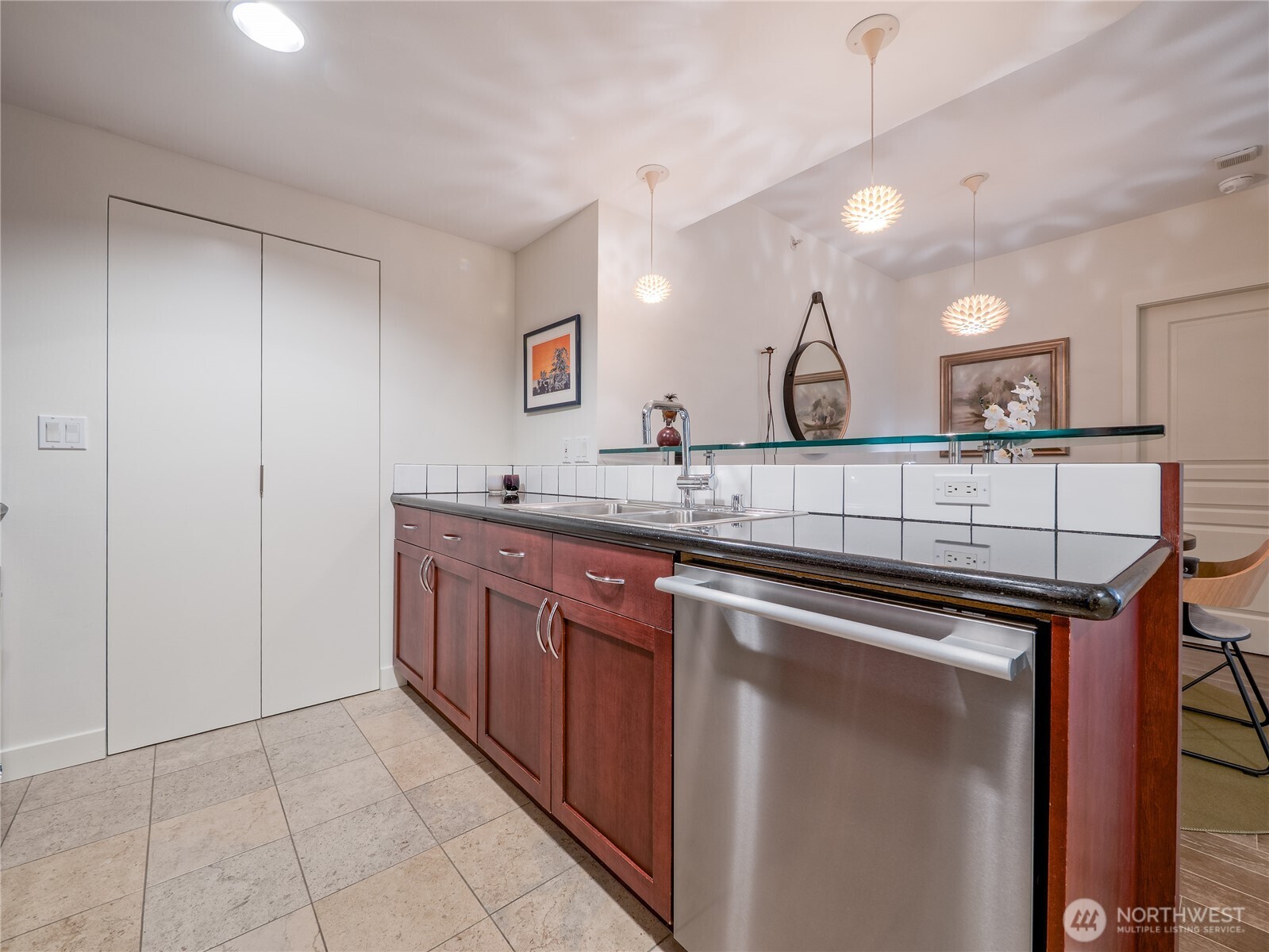2929 1St Avenue #207, Seattle, WA 98121