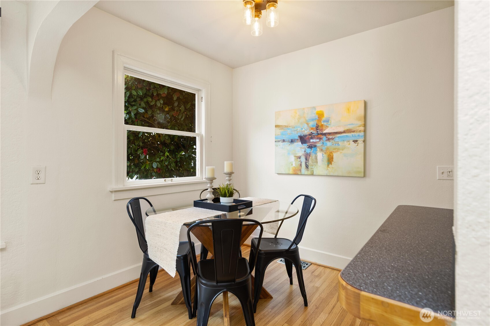 547 NE 91st Street , Seattle, WA 98115-2816