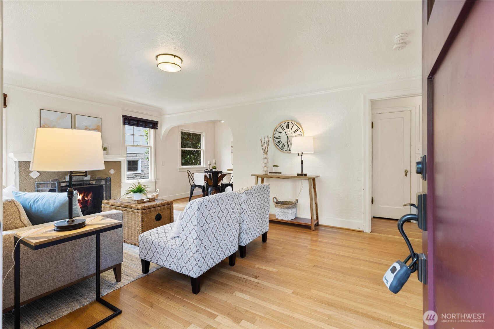 547 NE 91st Street , Seattle, WA 98115-2816