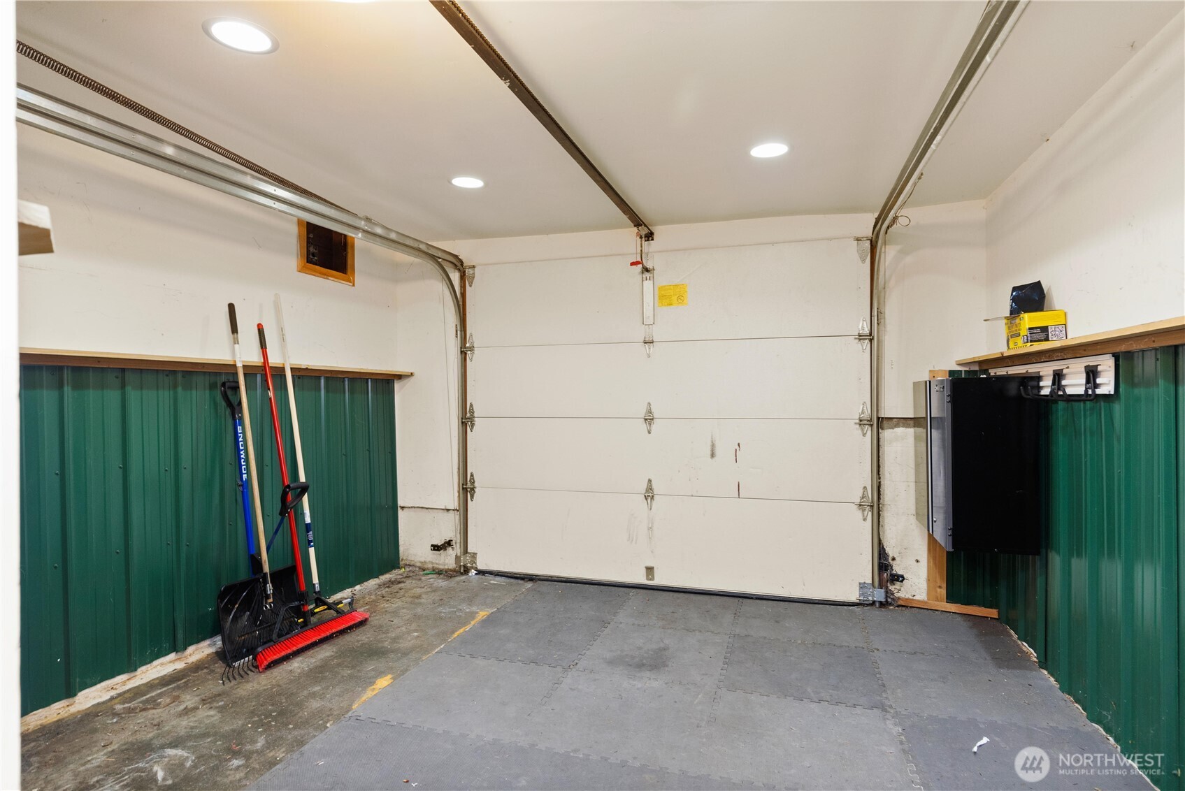 547 NE 91st Street , Seattle, WA 98115-2816